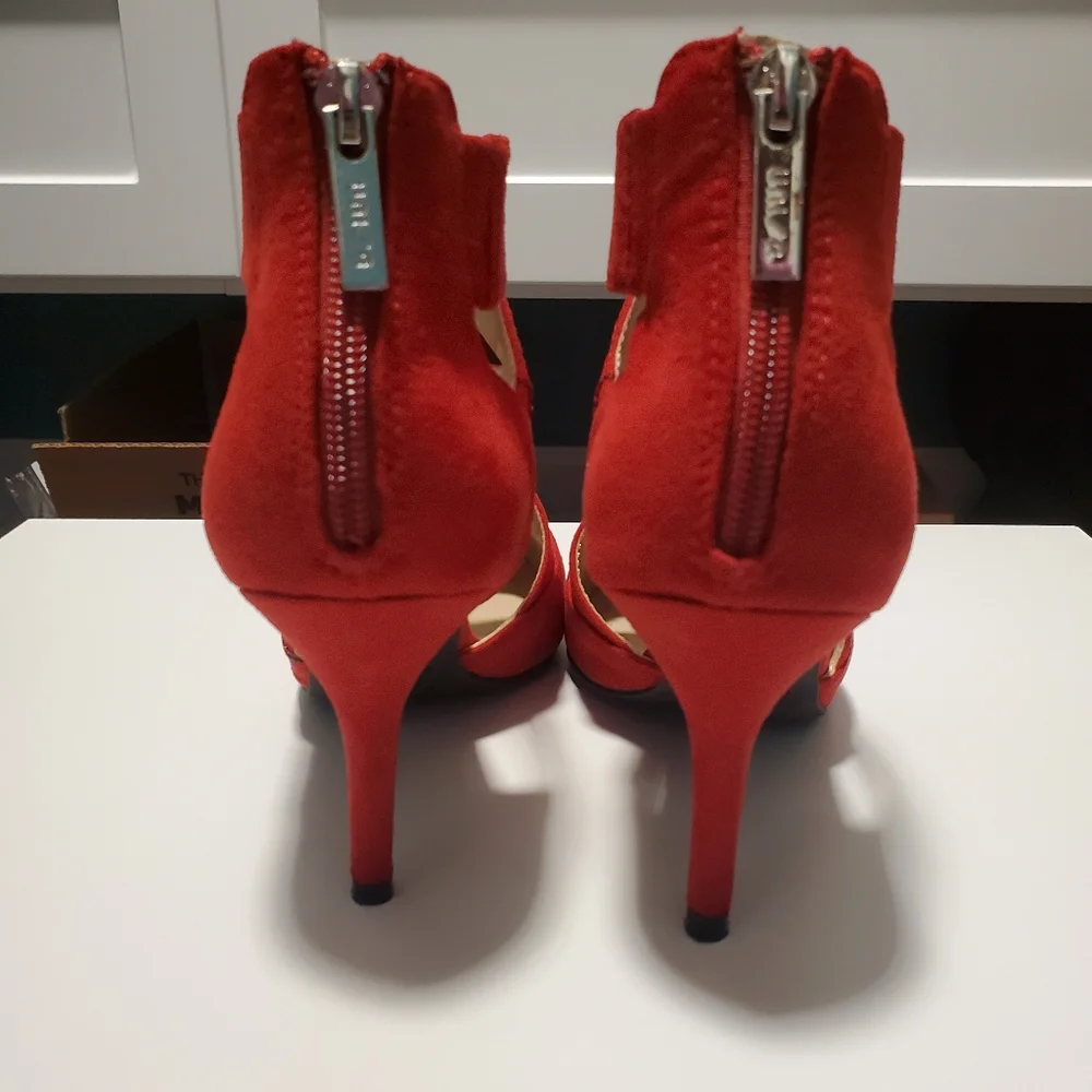 Pointed Shoes - Picture 5 of 5